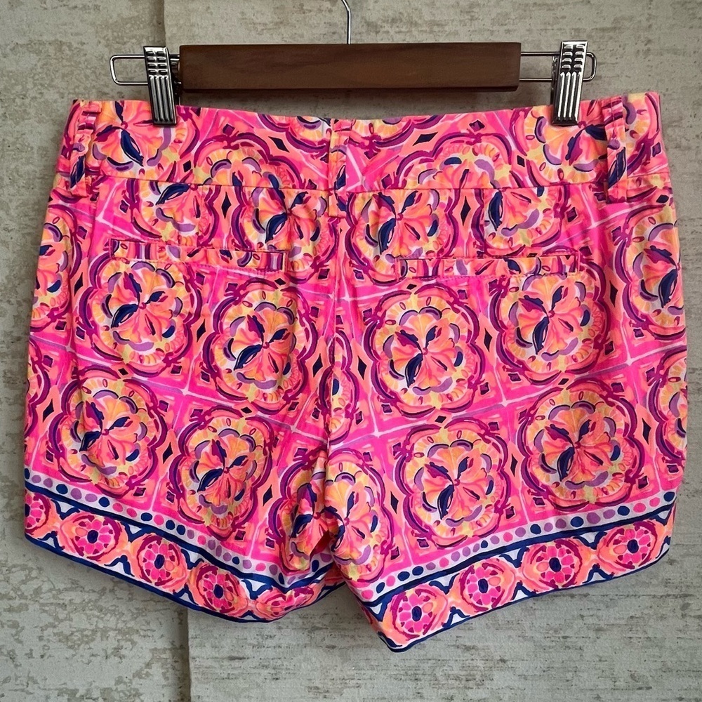 Lillly Pulitzer Vibrant Pink and Orange Women's Shorts Size 6